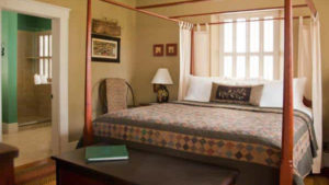 Deluxe Guest Rooms | The Inn At Hermannhof | Hermann, Missouri